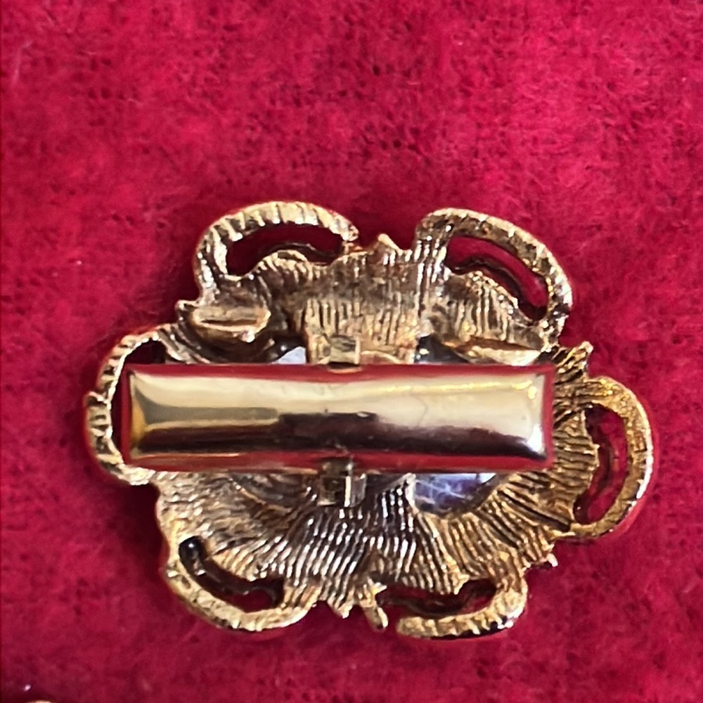 Harvey Vintage Cuff Links - Picture 7 of 10